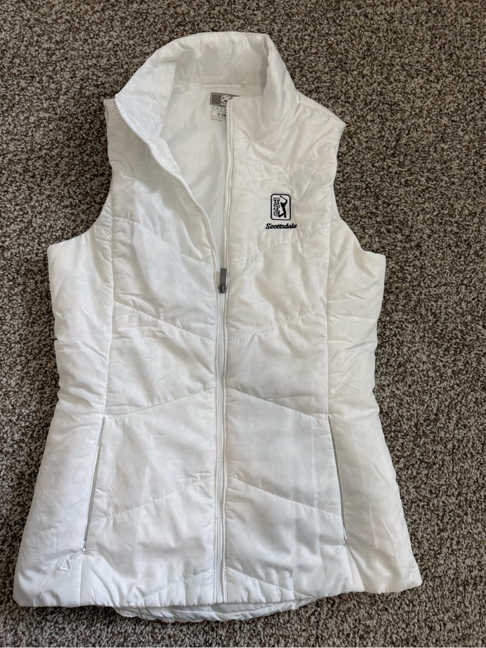 NWOT Women's White Quilted Puffer Vest